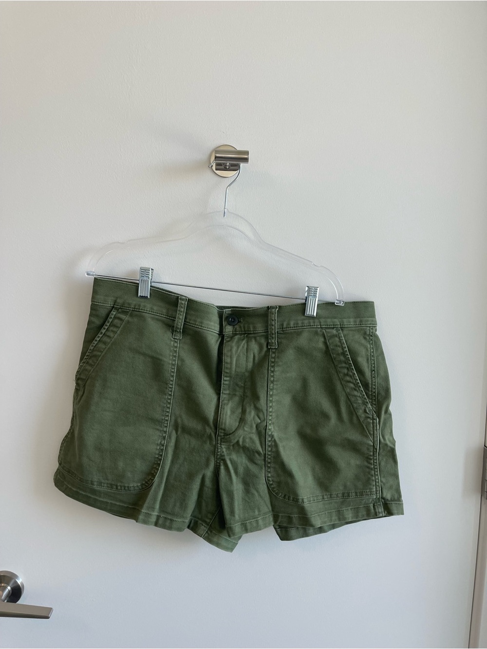 Madewell Women's Olive Green Casual Utility Shorts